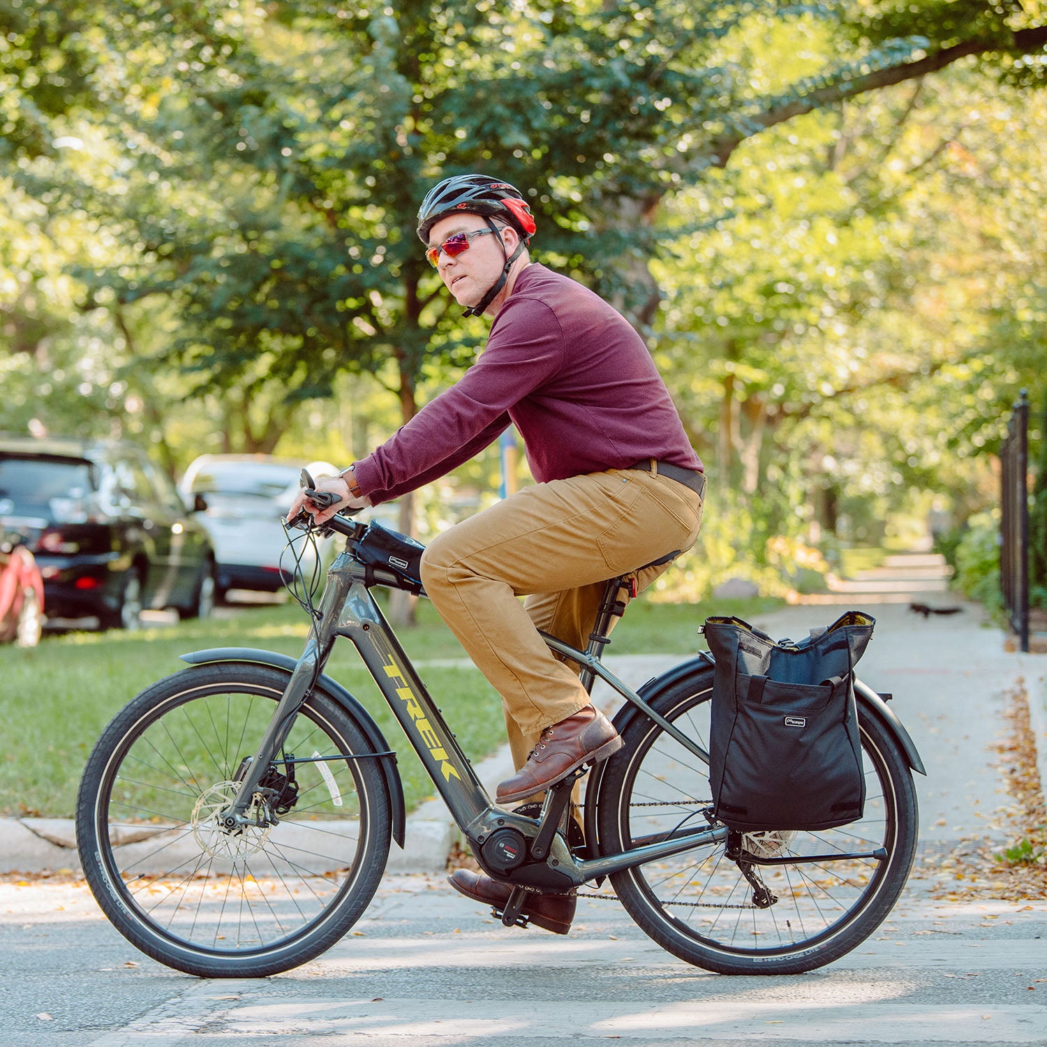 Orchard Grocery Pannier - Po Campo color:black ripstop;