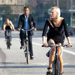 Your Guide to Must-Have Bike Commuting Gear