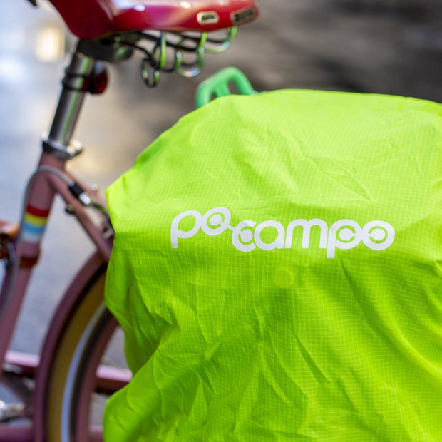 Built-in raincover in bike pannier from Po Campo
