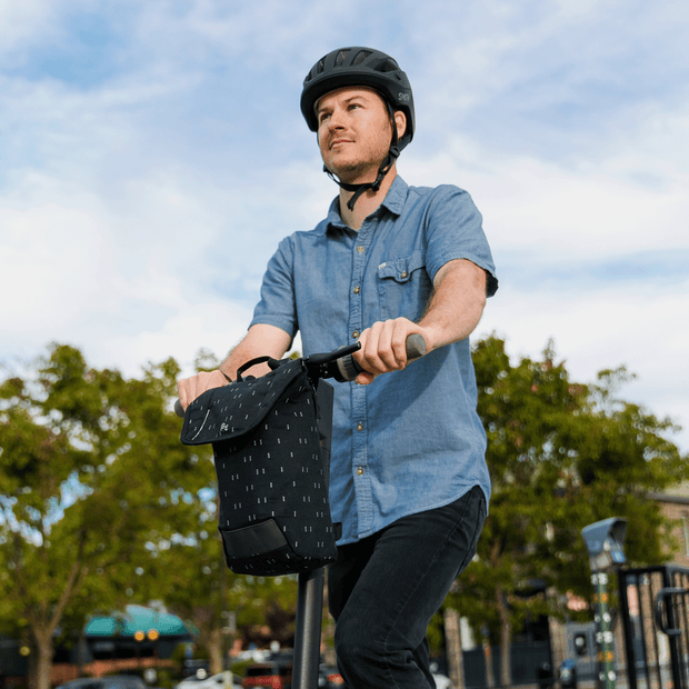 essential trunk bag